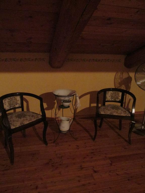 Agriturismo Arcobaleno Hotell Aramengo Rum bild