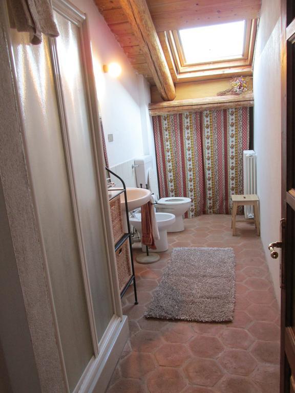 Agriturismo Arcobaleno Hotell Aramengo Rum bild